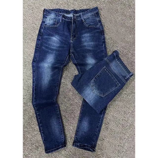 Jeans pour hommes avec pantalon élastique droit et crayon 10 OZ pour la commande engros et détails peut sélectionner la couleur et le design Taille  gamme 30-36 à Adjamé 