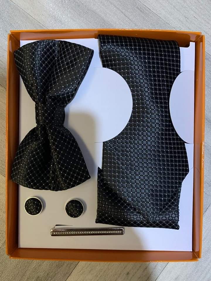 Neutres-cravate moin cher 