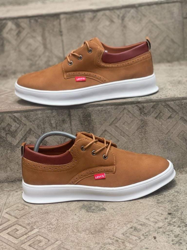 Chaussures homme Levis moin cher