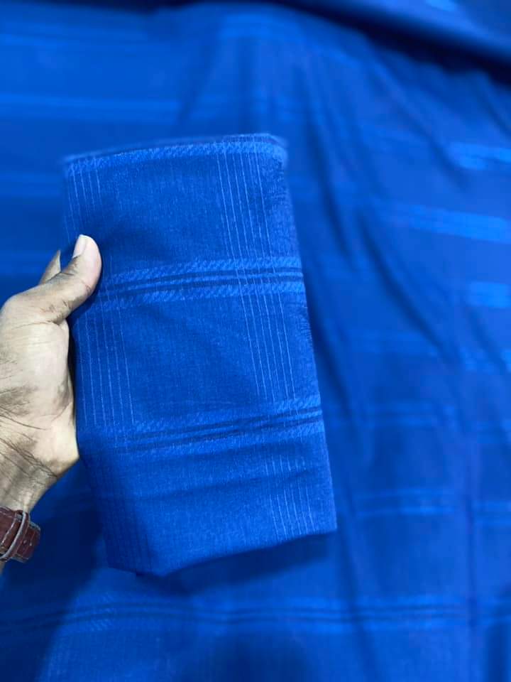 Tissu bleu marine pour homme