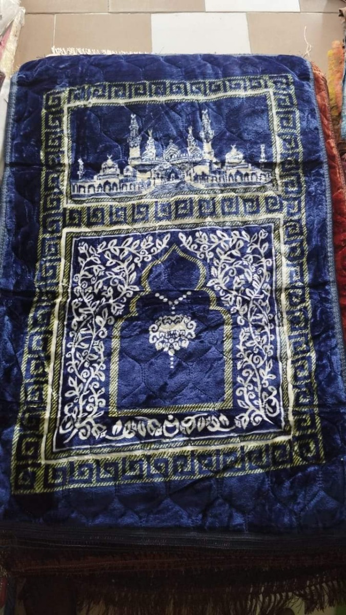Tapis de prière en gros magasin Adjamé