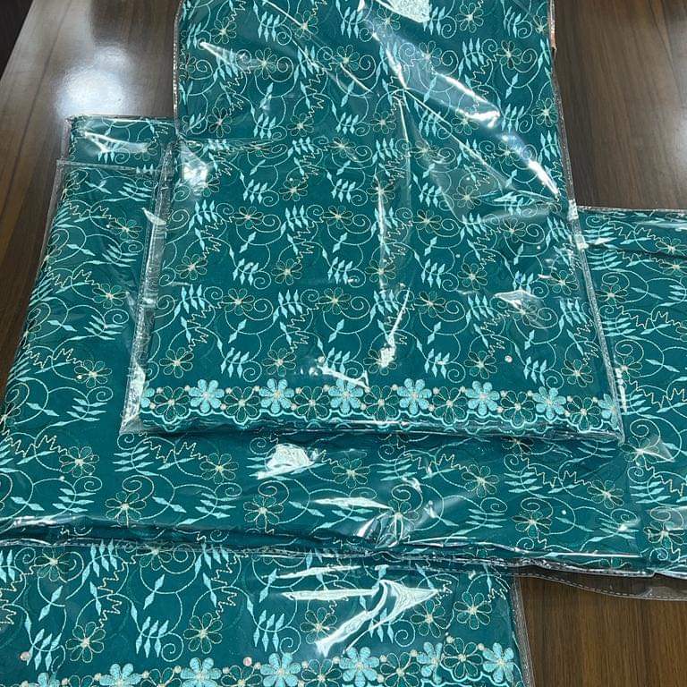 Grossiste dentelle pour le mètre carré