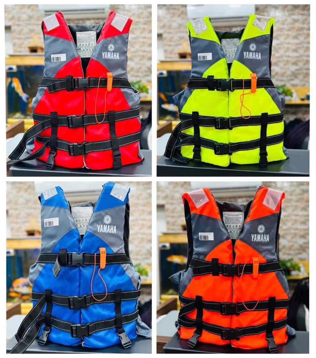 Gilet de sauvetage bateau en mer