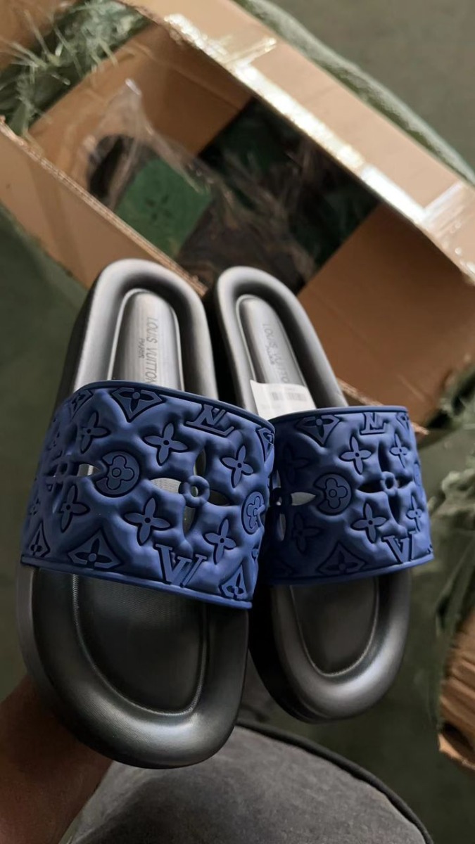 Claquette homme Blue Louis Vulton