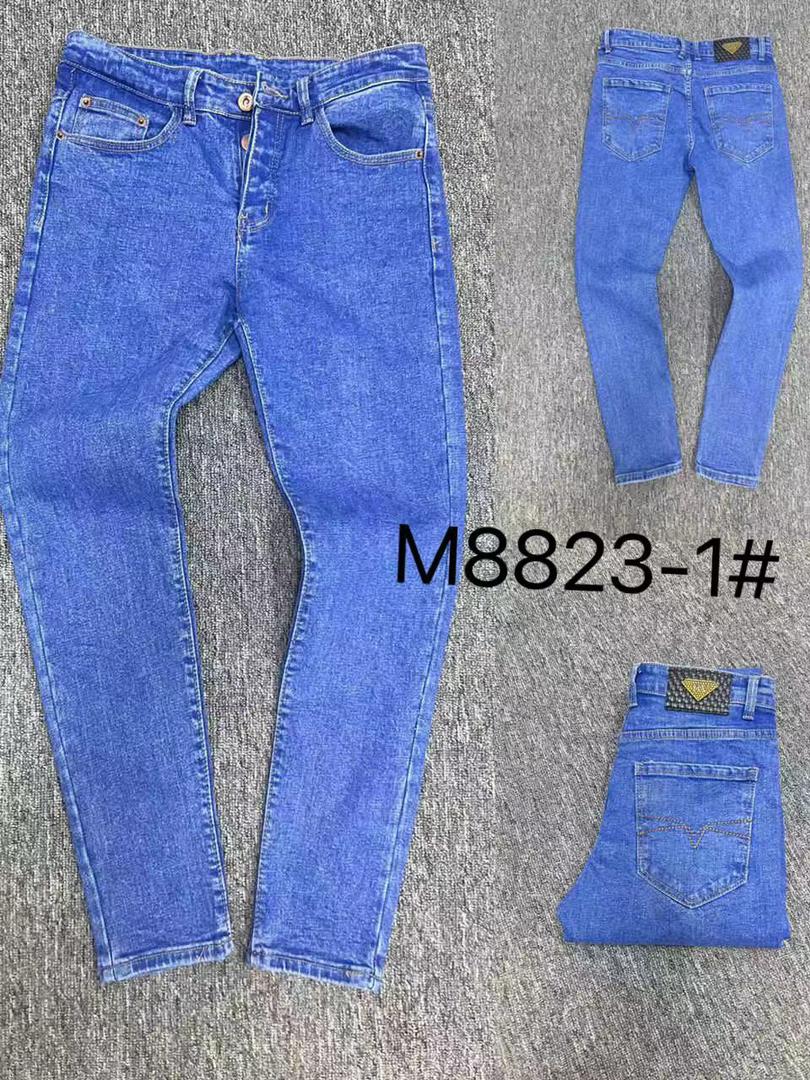 Jeans pour hommes femmes moin cher avec pantalon élastique droit et crayon 10 OZ pour la commande engros et détails peut sélectionner la couleur et le design Taille  gamme 30-36 à Adjamé 