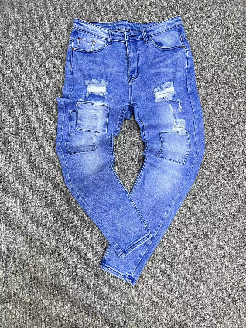 Jeans pour hommes femmes moin cher avec pantalon élastique droit et crayon 10 OZ pour la commande engros et détails peut sélectionner la couleur et le design Taille  Gammes 28- 29 - 30-36 à Adjamé 
