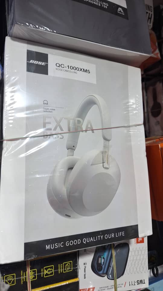 Écouter JBL bon prix magasin Adjamé Black Market 