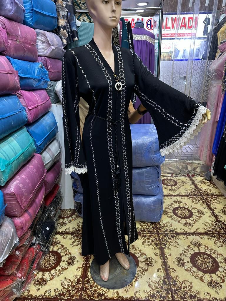 Kimono fille elegante prix à négocier