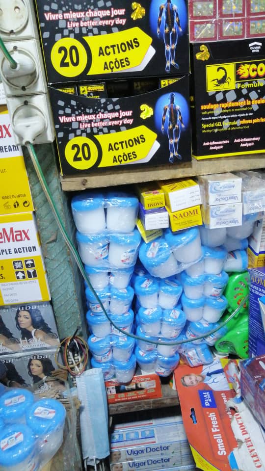 Grossiste crème Matelaton blanc et rouge IB