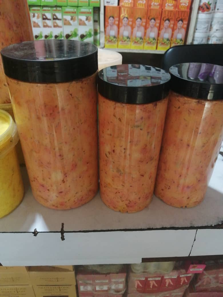 Pommade pour femmes éclaircissante