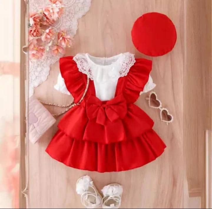 Robe fille mignonne à la mode