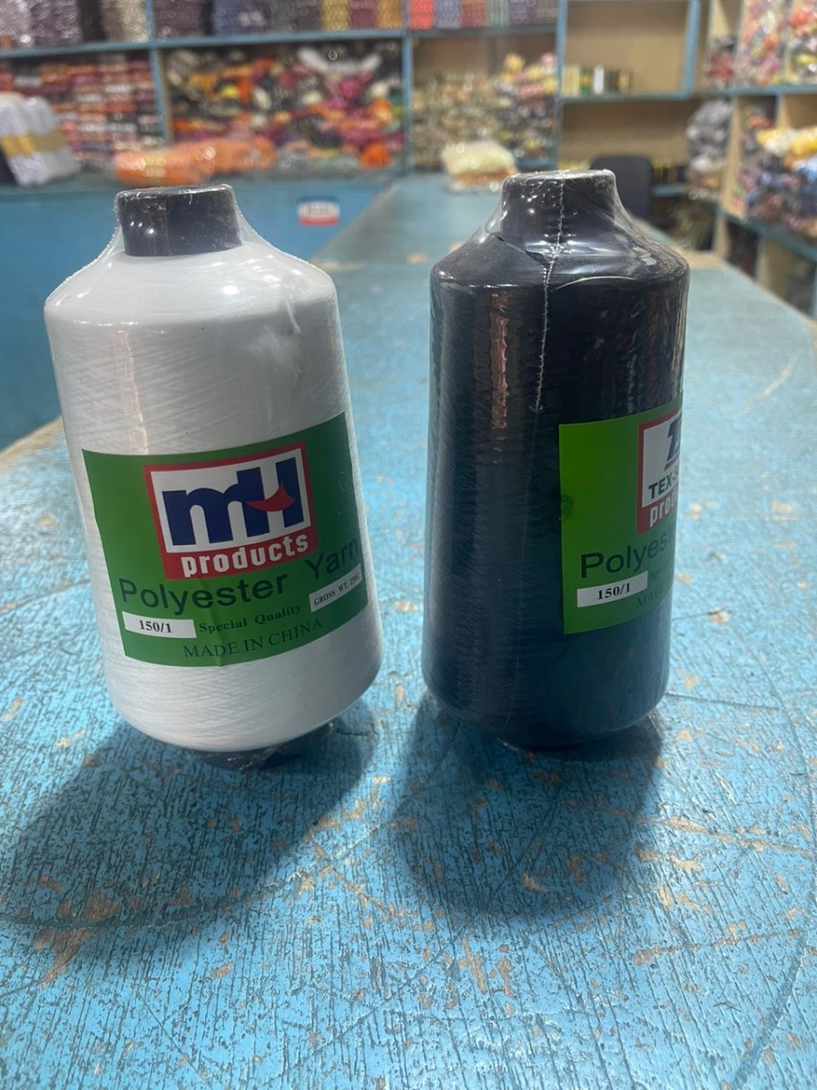 Le fil à broder 100% Rayon est fait de fil de viscose teint avec des colorants réactifs sur 60 ℃, a une excellente luminosité et un lustre élevé, une vaste gamme de couleurs avec une excellente douceur