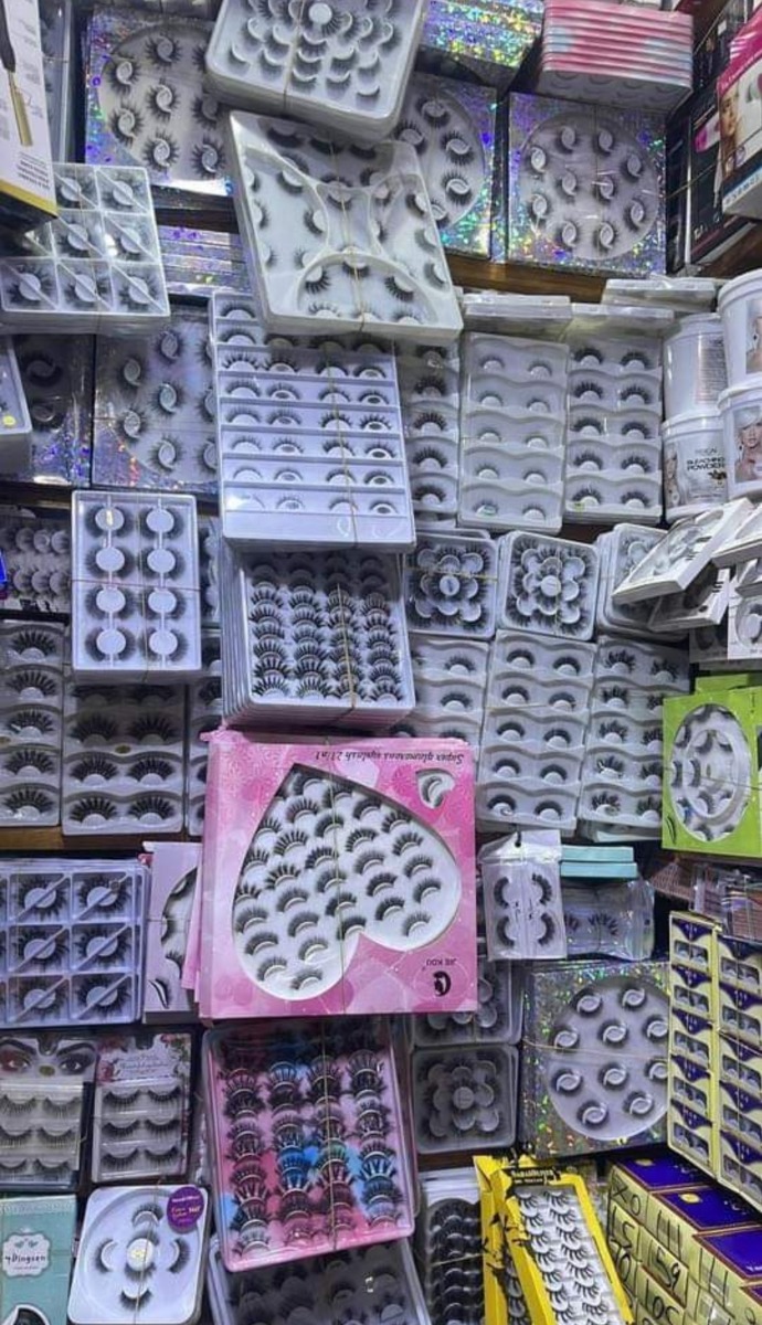 Ensemble faux cile, oncle, makeup